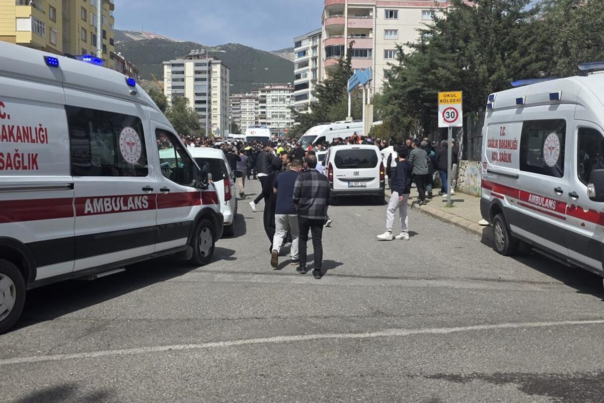 Preminula deseta žrtva pucnjave u školi u Turskoj