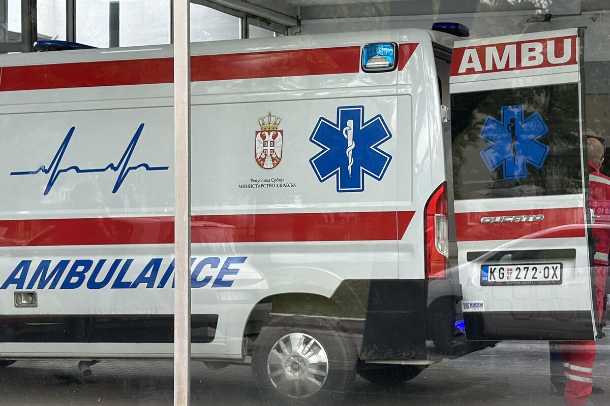 Dečak povređen na autobuskom stajalištu u Mladenovcu je u stabilnom stanju