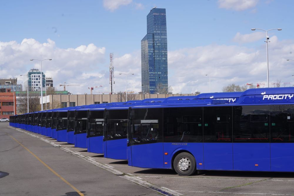 Autobusi