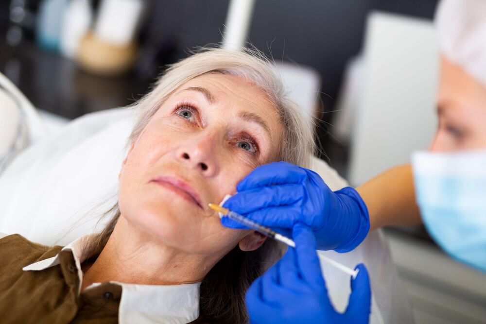 Plastična operacija, Estetska hirurgija, Botoks, Žena, bore, Hormoni, Plastična hirurgija