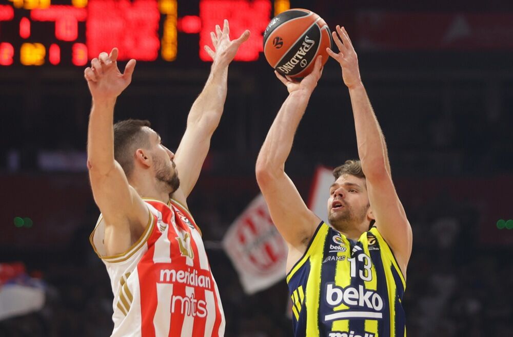 Detalj sa utakmice Crvene zvezde i Fenerbahčea u sezoni 2025/26 Evrolige