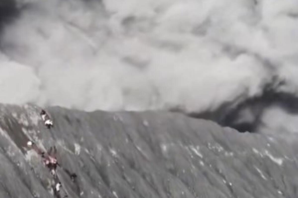 Užasne scene lavine vulkana u Indoneziji