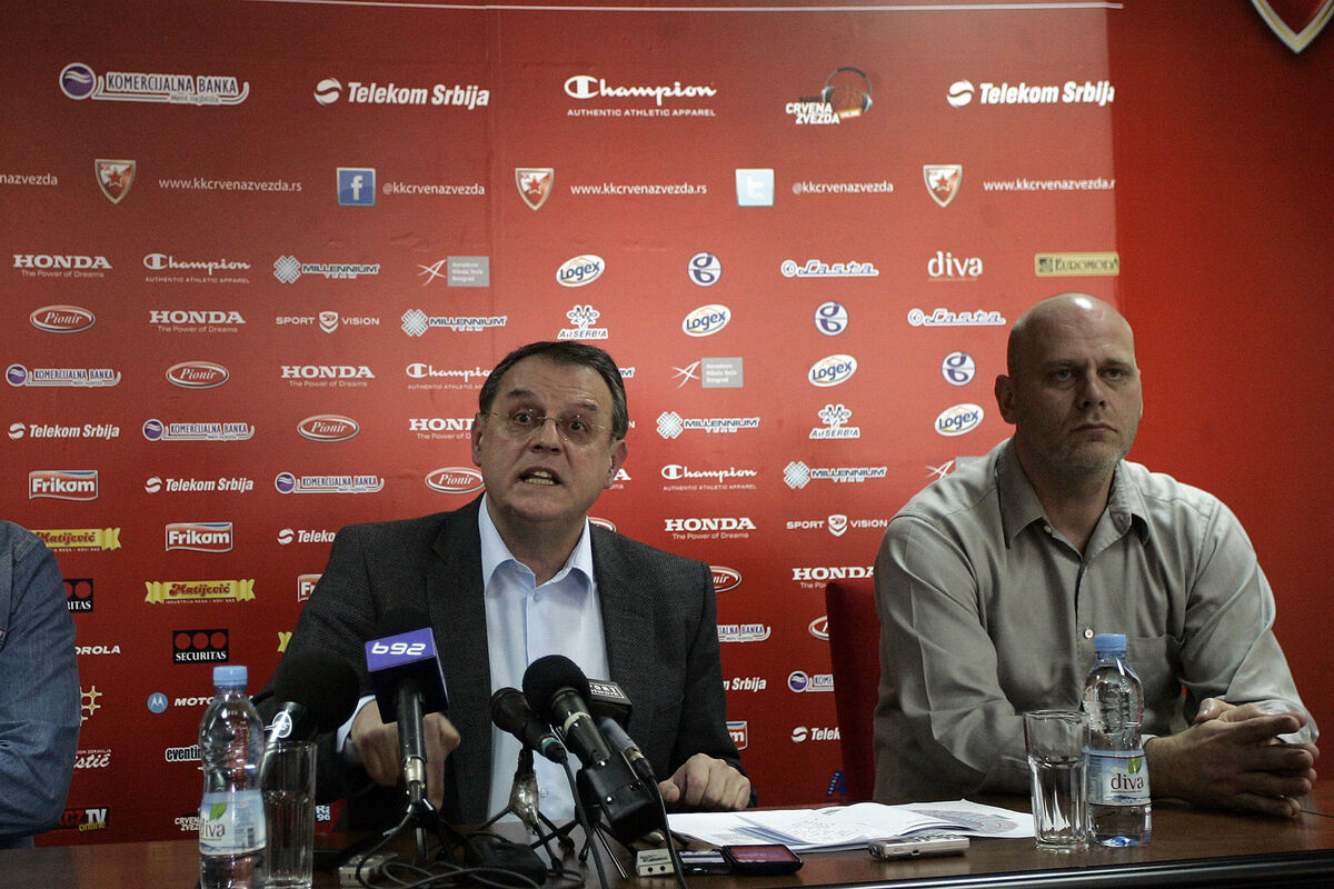 Nekadašnji direktor Crvene zvezde "pecnuo" večite rivale - "kako oni mogu?"