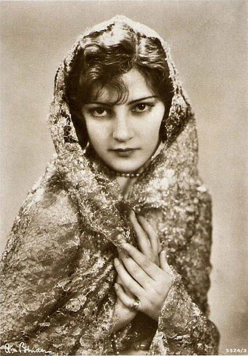 Portret Ite Rine (Tamare Đorđević)