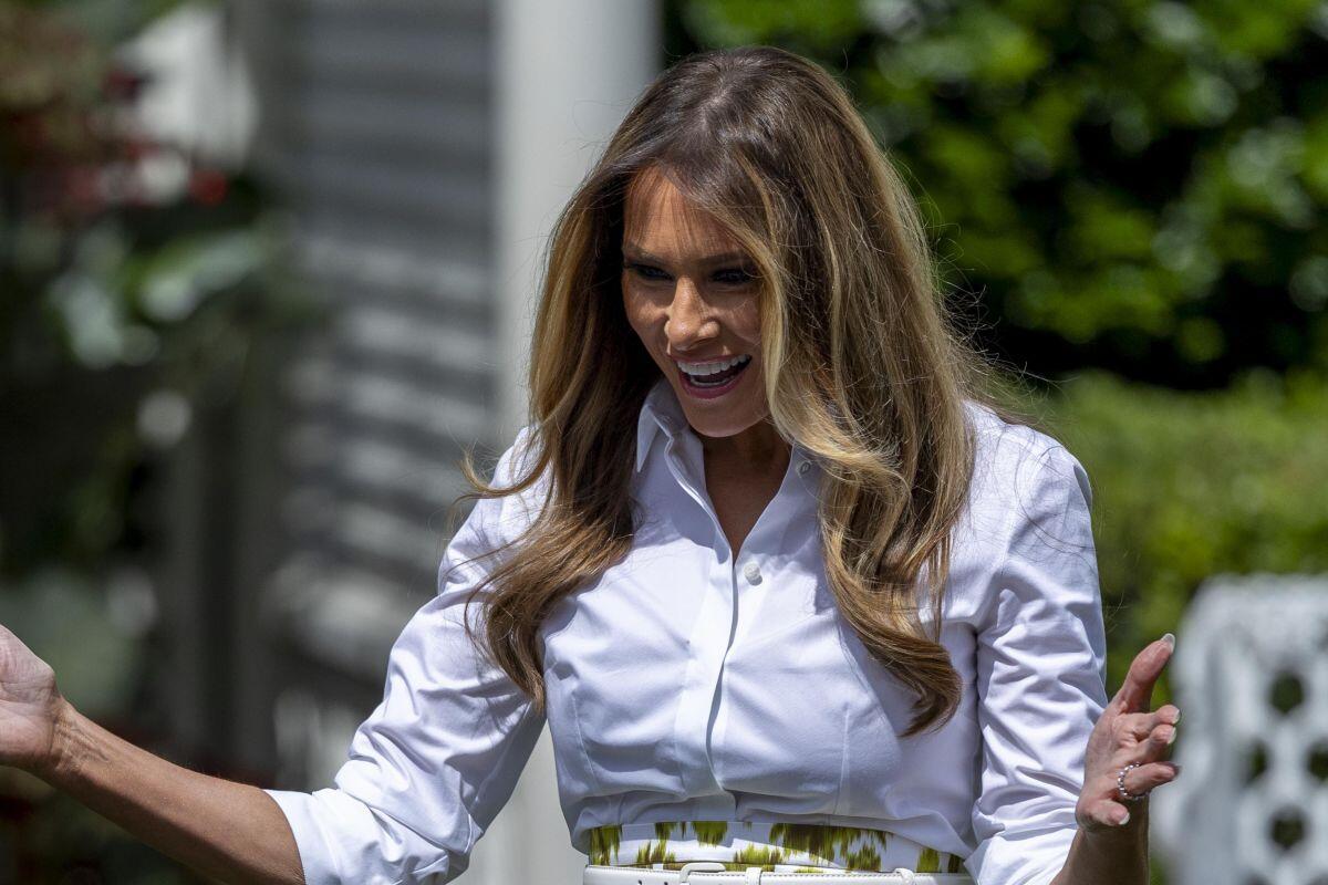 Melanija Tramp i kraljica Leticija znaju koji je sako najmoderniji za proleće