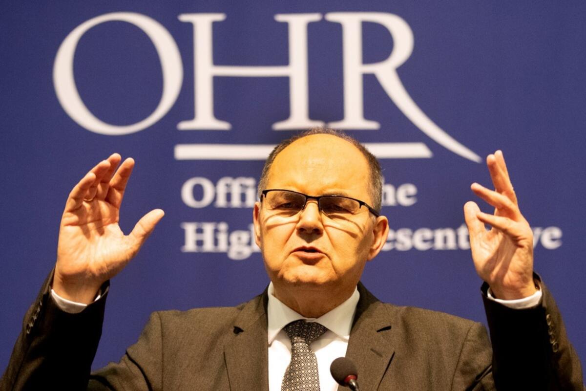 Kristijan Šmit podneo ostavku