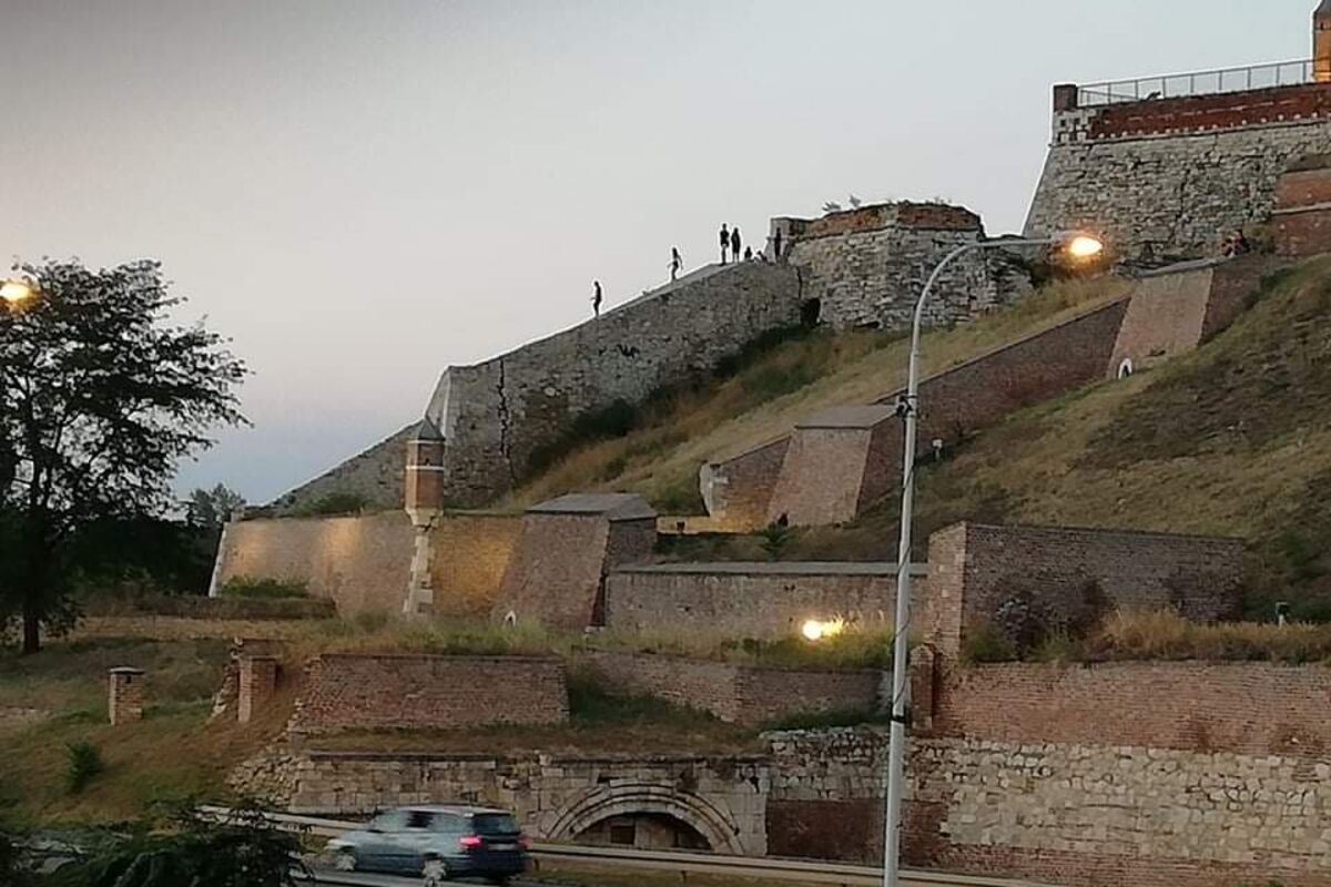 Mladić izboden kod splava na Kalemegdanu