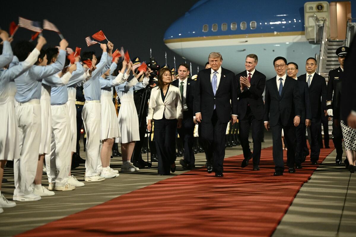 Doček Donalda Trampa na aerodromu u Pekingu