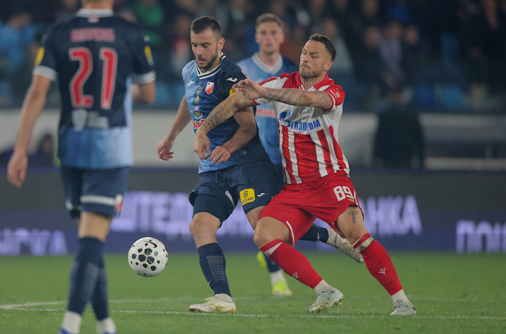 Zvezda napada svim silama  -  Srpski fudbal  -  Fudbal -  B92.sport - B92.net