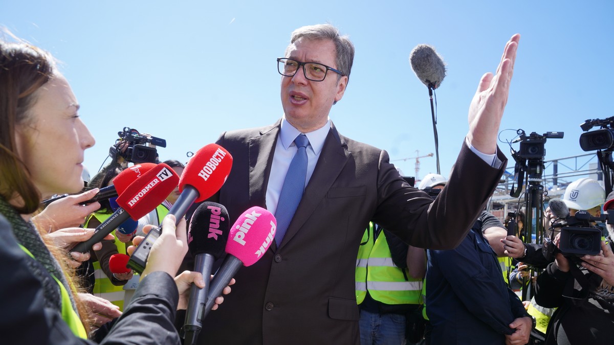 DRAGO MI JE ŠTO TI LJUDI IMAJU DVE MILIJARDE! Vučić o pregovorima sa MOL-om: "Ako se dogovore danas u 13h oko rafinerije pokušaću da zaključim razgovore"