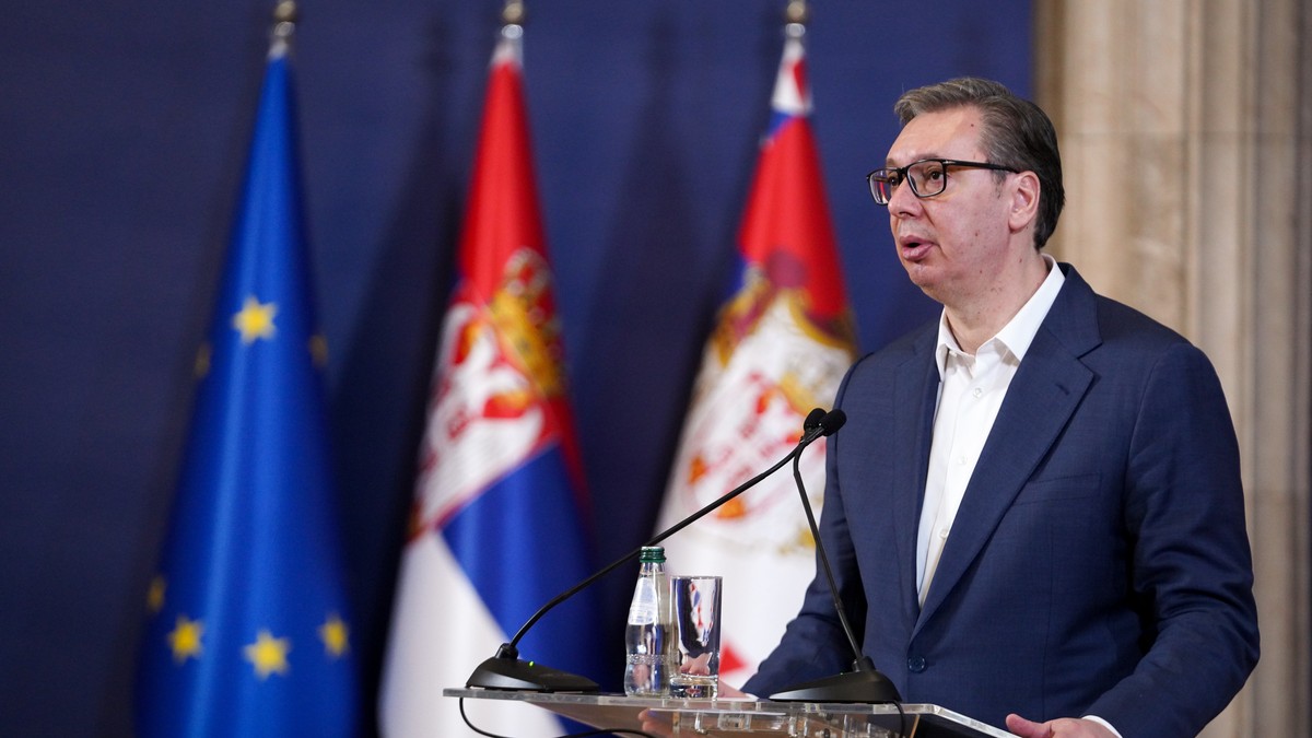 Vučić se obratio građanima Crne Gore: Razapet sam na krst
