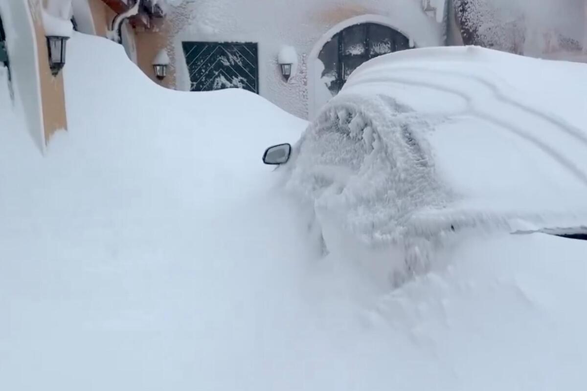 Na severu Rusije 30 stepeni, a Španija zavejana snegom