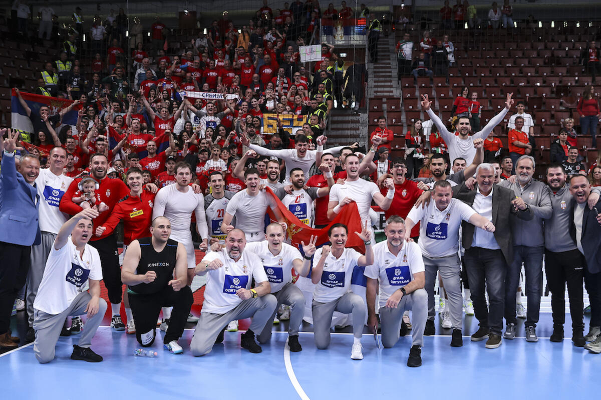 RUKOMETAŠI SRBIJE NA SVETSKOM PRVENSTVU! Mađarima nisu pomogle ni sramne sudije!