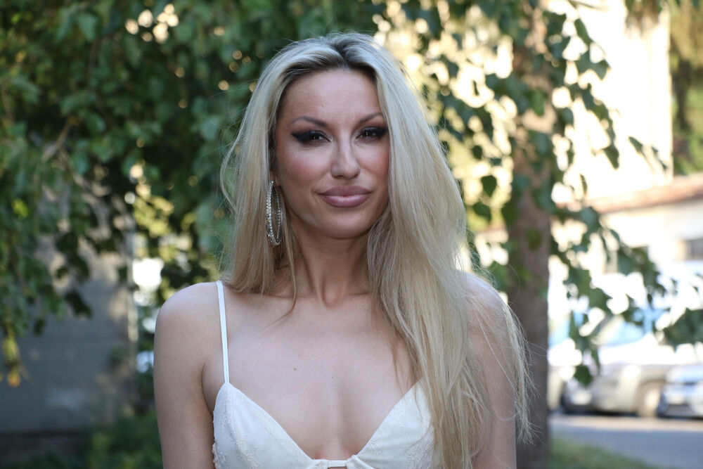 Rada Manojlović