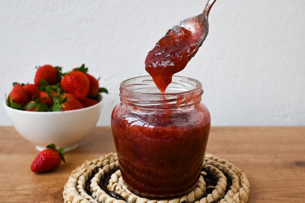 Recept za ekspres džem od jagoda (gotov za 5 minuta)