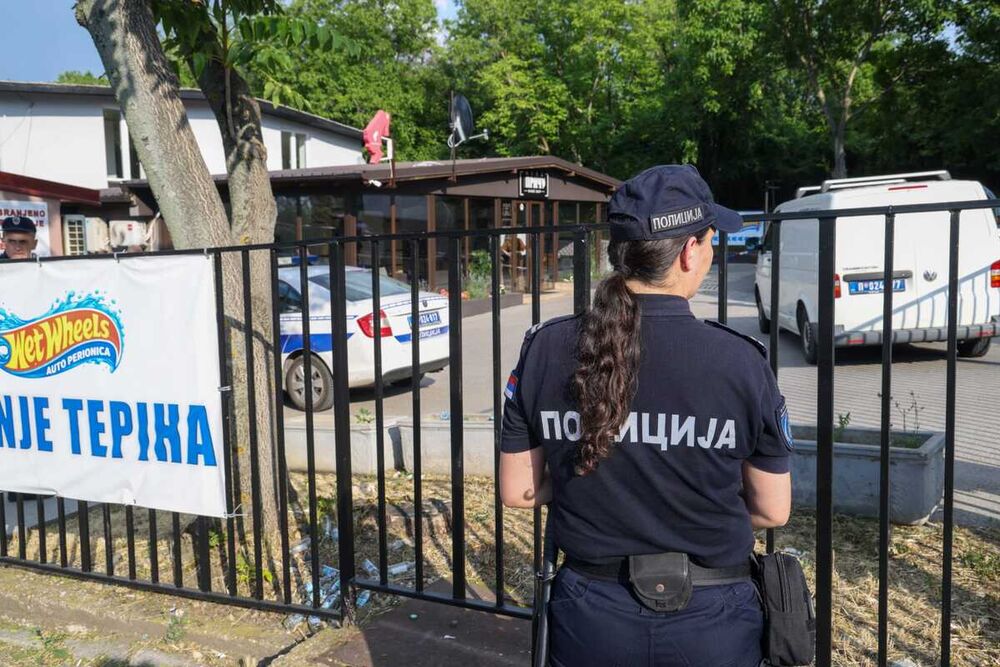 Kumodraž, Pucnjava, Kafić