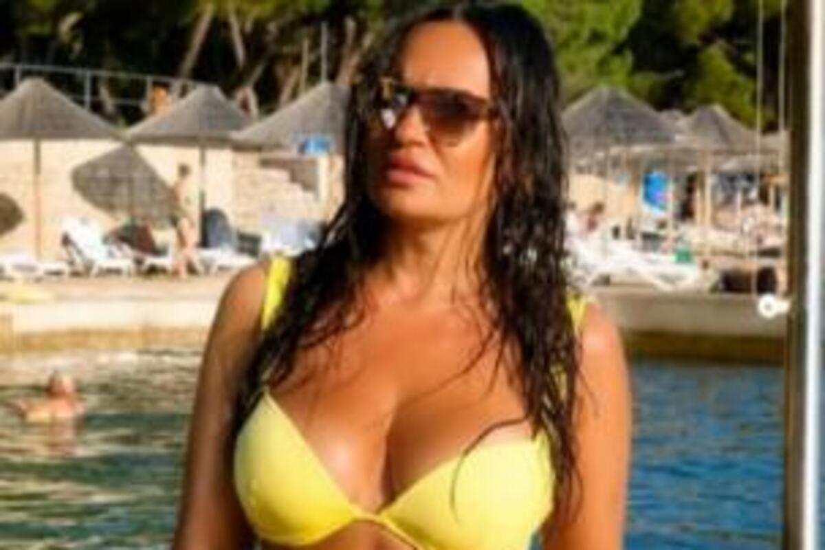 Borka Mihajlović u bikiniju