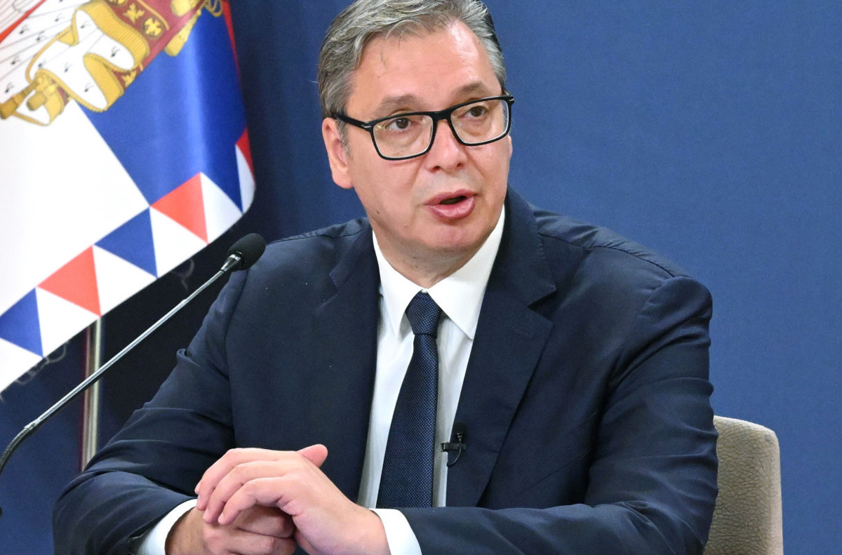 Vučić saopštio: Moguće ranije isplate penzija i socijalnih davanja