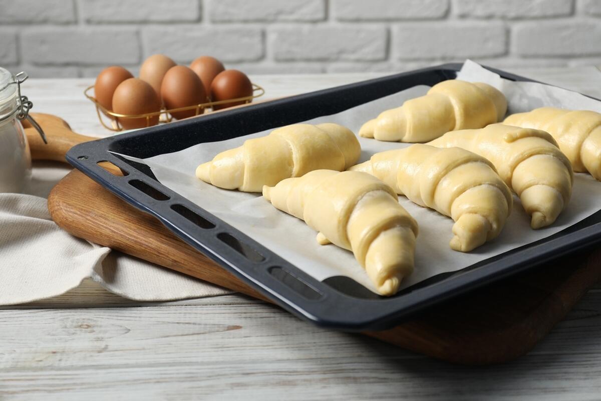 Vazdušasti kroasani koji će ostati meki danima: Recept za najlepši doručak ili večeru od 300 dinara za celu porodicu