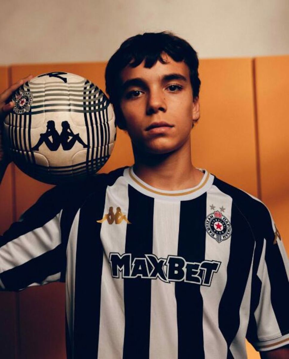 Novi dres FK Partizan