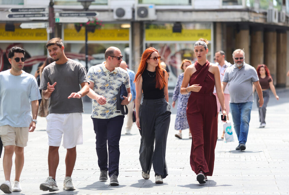 lepo vreme, lepo vreme u beogradu, Leto, vrućina, vrućine, odevne kombinacije, Modna patrola, Odevna kombinacija