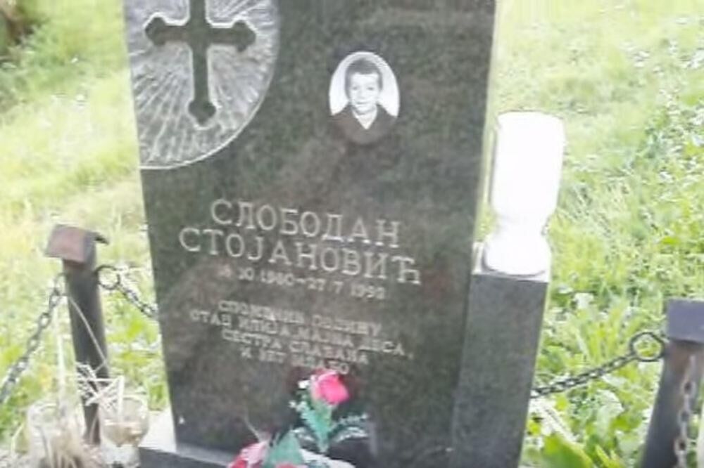 Grob dečaka Slobodana Stojanovića