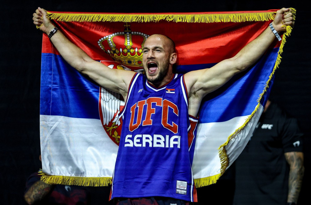 Doktor Medić "zapalio" Arenu ekspresnom pobedom: "Donećemo pojas u Srbiju" VIDEO  -  MMA  -  Borilački sportovi -  B92.sport - B92.net