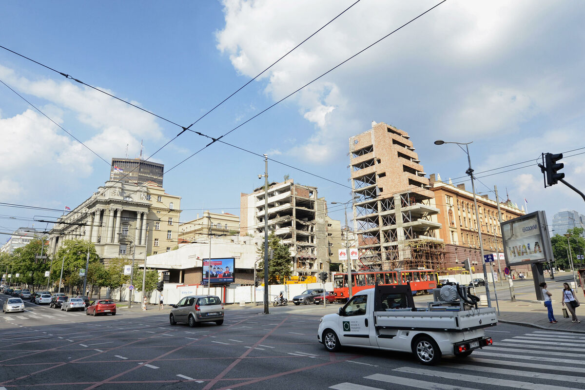 Suzbijanje komaraca sa zemlje i vode širom Beograda