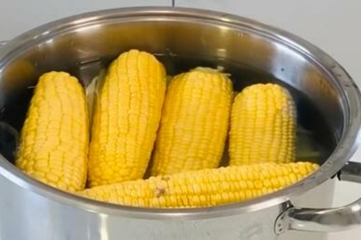2 sastojka koja treba dodati kada se kuva kukuruz
