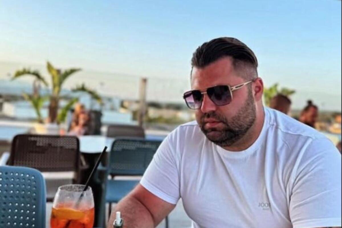 Gledateljka tvrdi da joj je Asmin slao gole slike