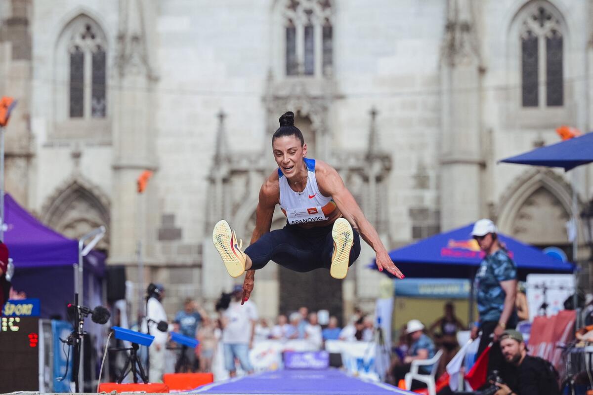 Ivana Španović sa pola snage do finala u Birmingemu