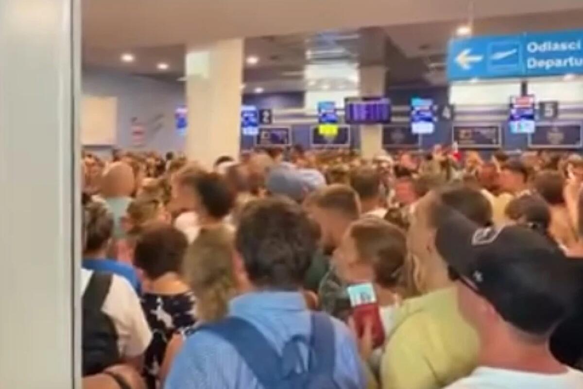 Ogromna gužva na aerodrmu u Milanu