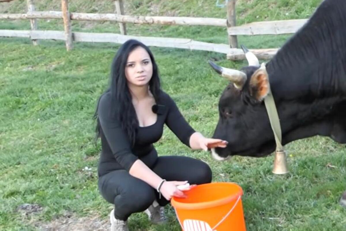 Emina Ćatić - lepotica sa sela