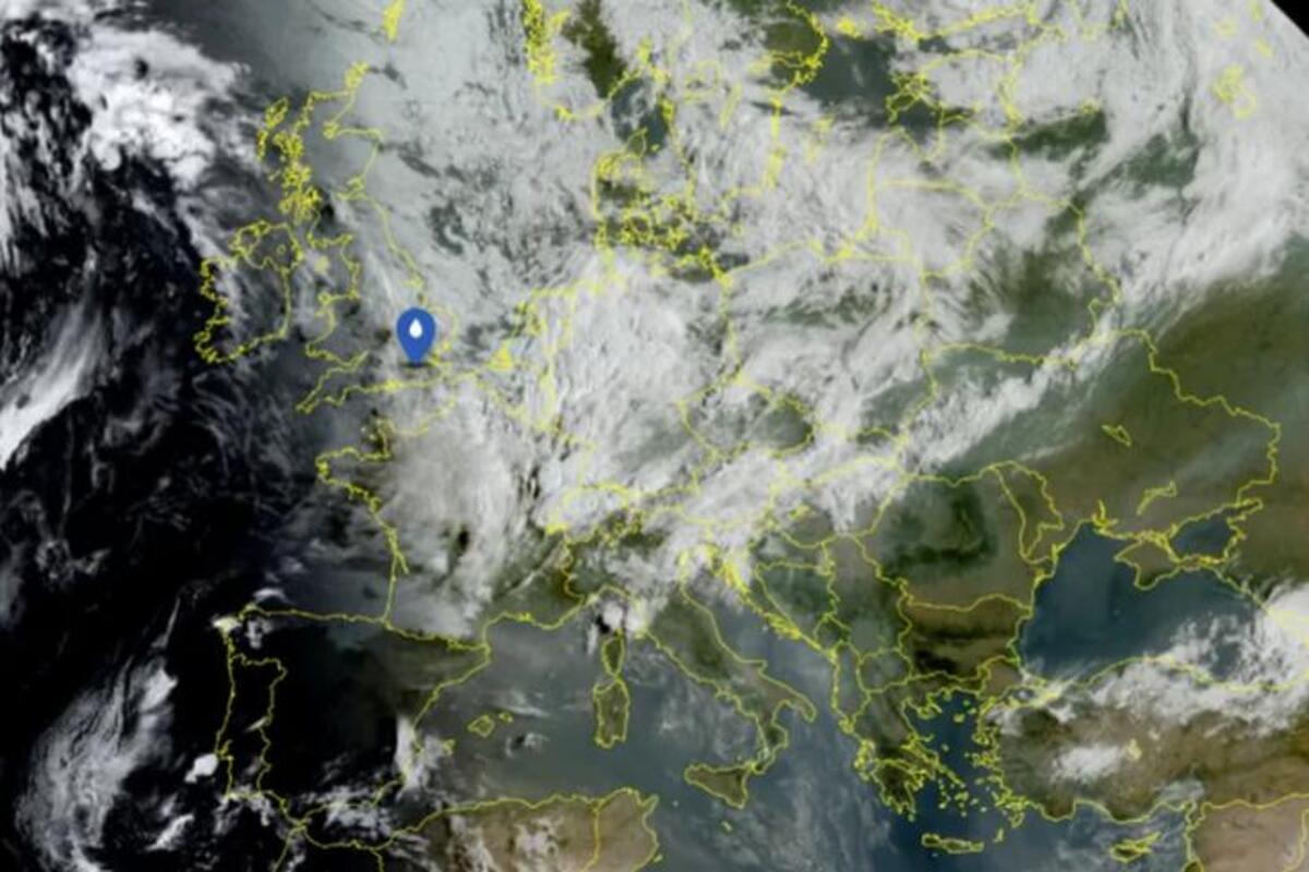 Radarski snimci nevremena koje juri prema Srbiji