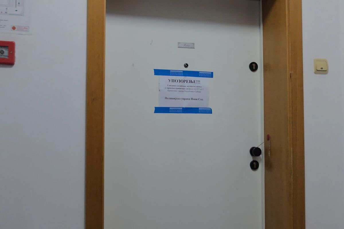Prve slike mesta u Novom Sadu gde je sin ubio majku