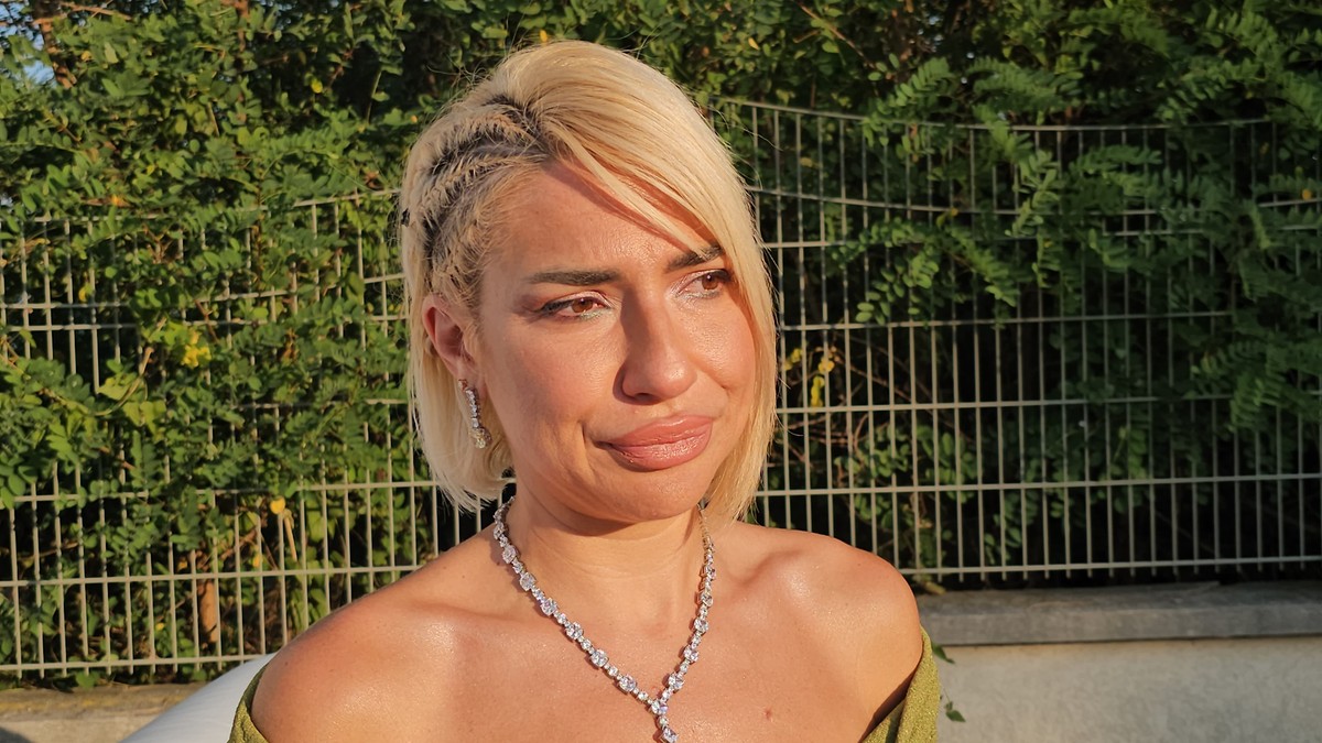 Jovana Jeremić šokirala, pa udarila na Dragana Stankovića: "Ostavljena sam na podu bez poziva hitne pomoći“