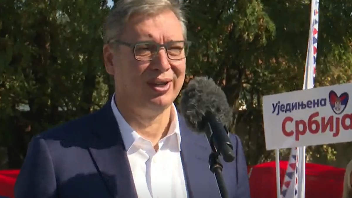Vučić nastavio obilazak Srbije: Srdanović kaže da sam politički protivnik, što ne sme na duel?