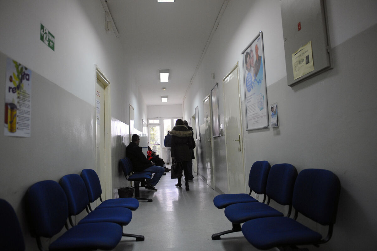 Koronavirus puni čekaonice u Srbiji