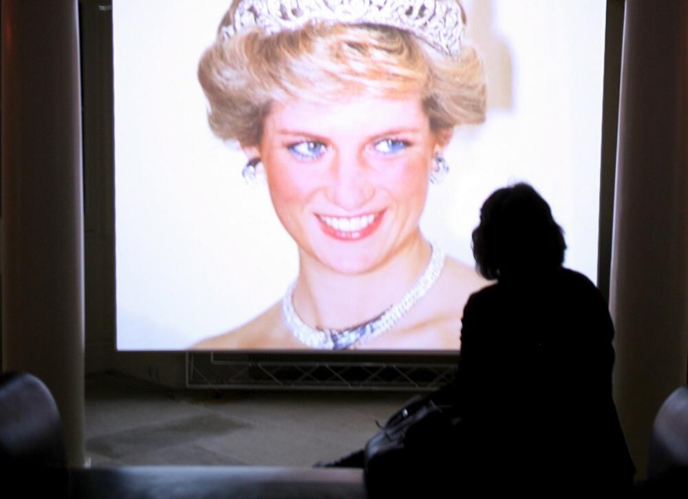 Trenutak na izložbi Diana: A Princess Remembered 2007. godine