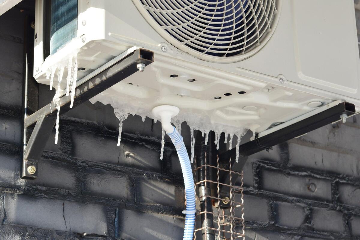 Ne podešavajte inverter klimu odmah na 30 stepeni zimi