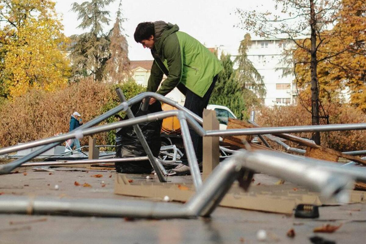 Krenulo raščišćavanje Pionirskog parka