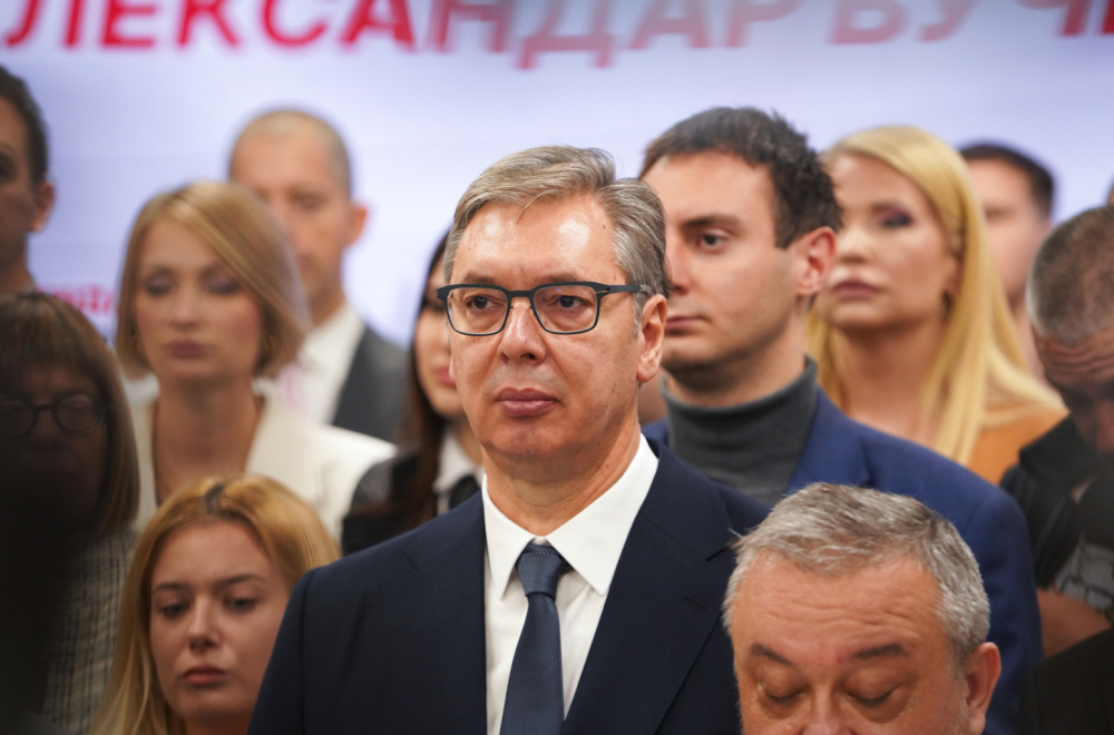 Oglasio se Vučić: "Da li ste mislili da sam se uplašio?"; "Čeka nas težak put, progoniće nas"