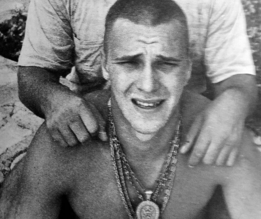 Knele