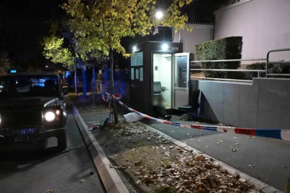 Ko je maloletnik iz Šapca koji je uz povik "Alahu akbar" i dva noža krenuo na žandarma?