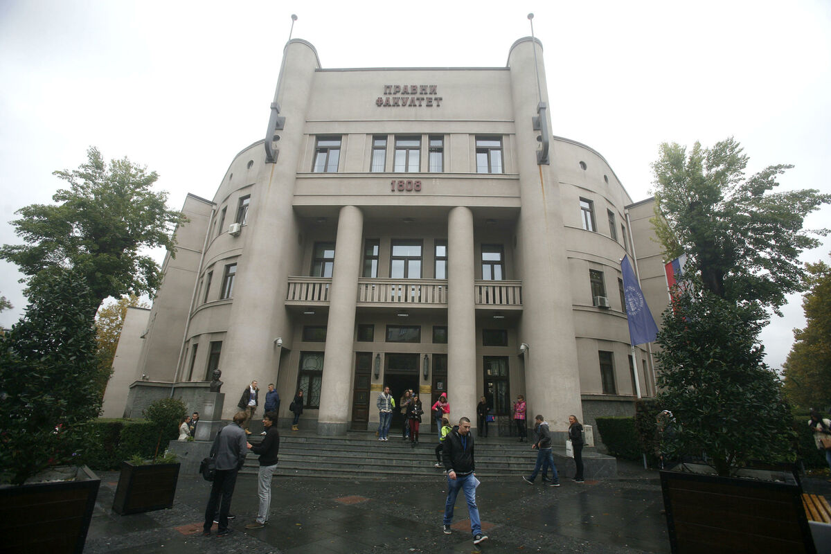 Pravni fakultet o opremi za snimanje koju su pronašli