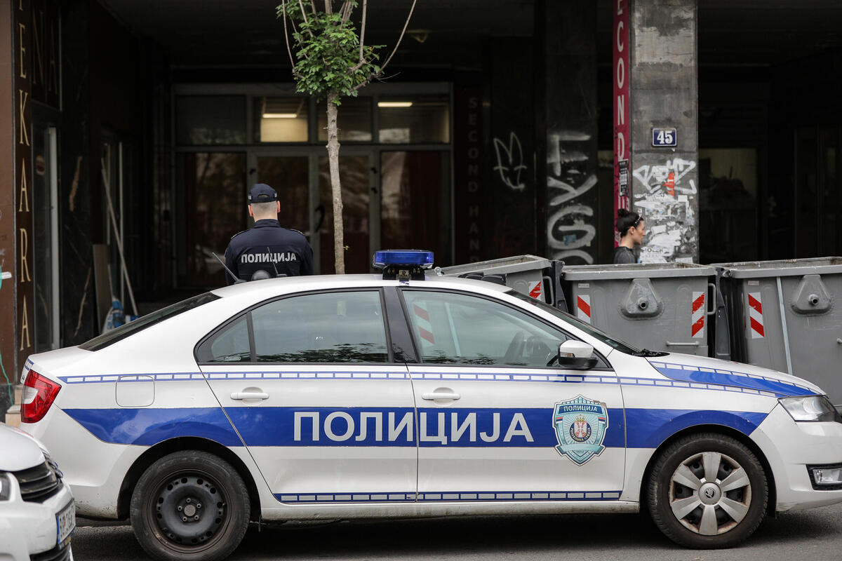 Polciija na tragu kriminalne grupe koja želi da destabilizuje Srbiju