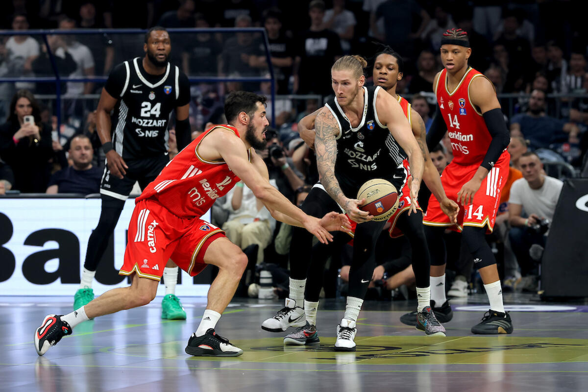 Partizan imao +19, Crvena zvezda se vratila, ali na kraju poraz i loša uvertira za Barselonu