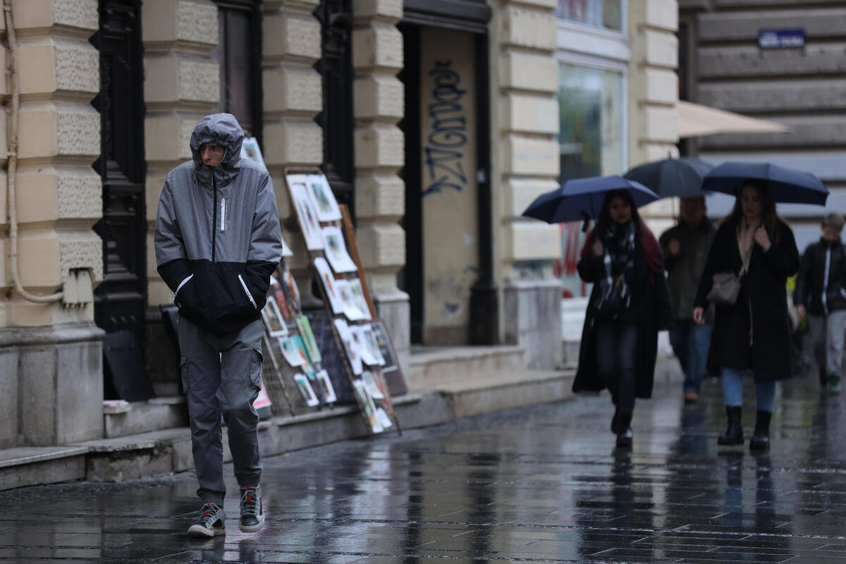 Zahlađenje, jak vetar i pljuskovi sa grmljavinom 29. aprila stižu u Srbiju