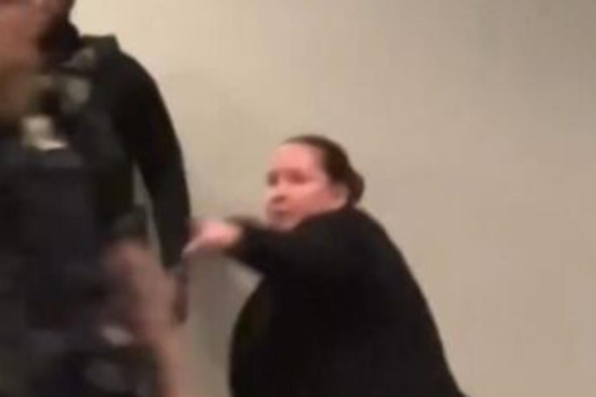 Žena koja je oborila napadača u Vašingtonu