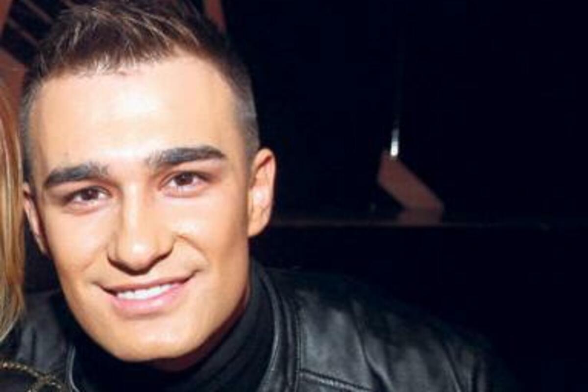Haris Berković presadio kosu